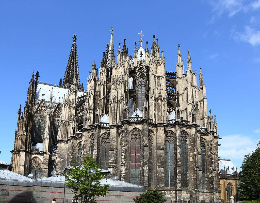 Резултат с изображение за Кьолнската катедрала, продължило 632 години.