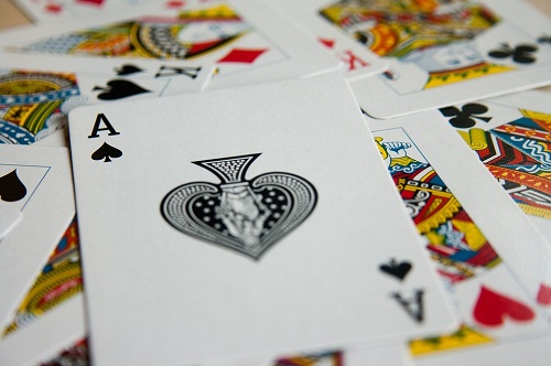 Сонник играл во сне в карты флеш играть онлайн бесплатно покер без регистрации бесплатно