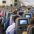 Apa perbedaan antara tiket pesawat kelas ekonomi?