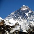 Хто першим підкорив Еверест: історія сходження Лі еверест