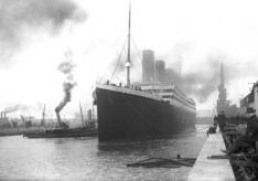 Satu abad kemudian: enam versi tidak resmi kematian Titanic