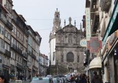 See the Karmu and Carmelite churches separated by the narrowest building in the world